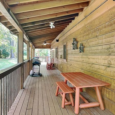 Lazy Cub Lodge, 3 Bedrooms, Pool Table, Hot Tub, WiFi, Sleeps 10 Pigeon Forge Buitenkant foto