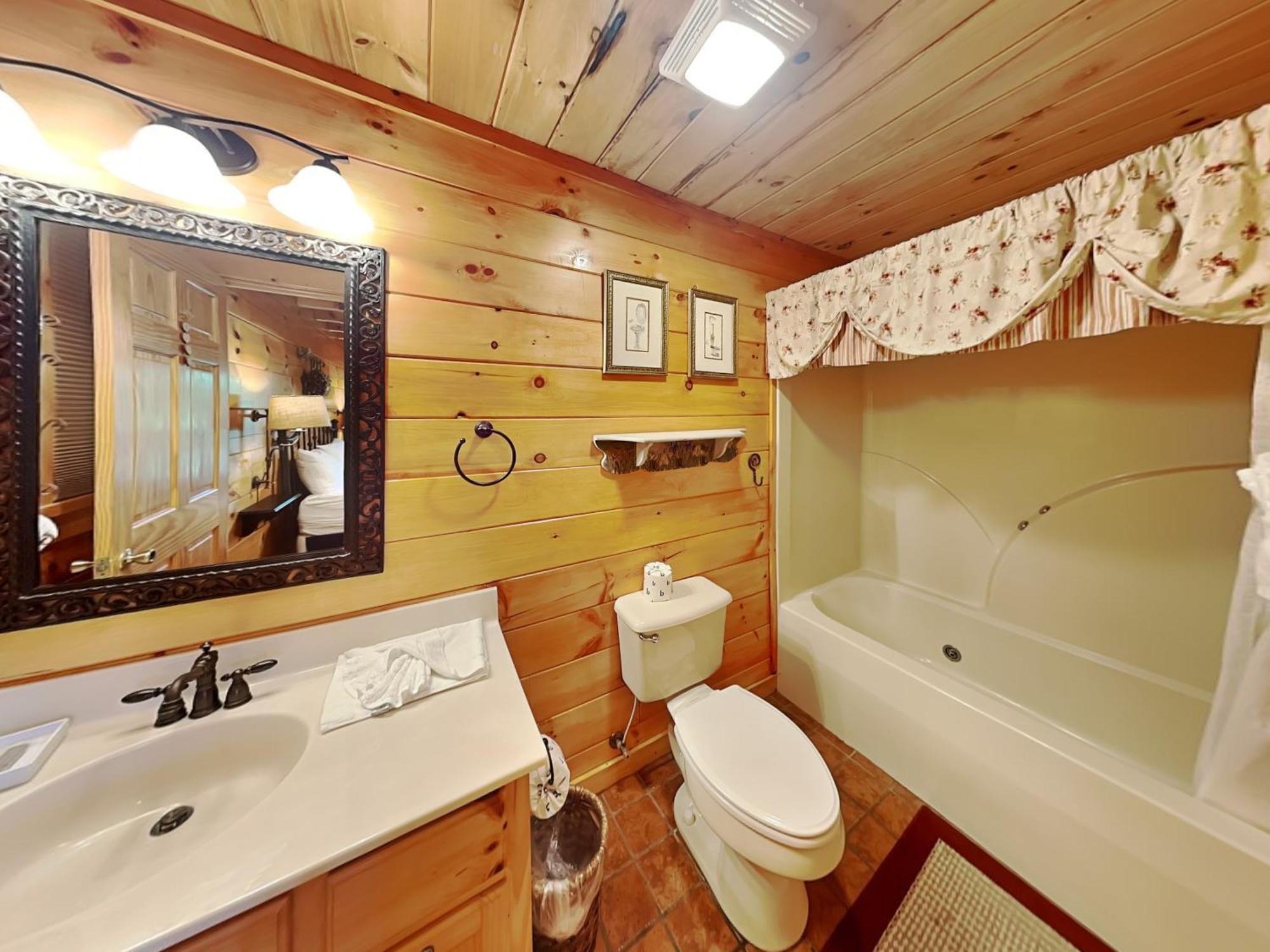 Lazy Cub Lodge, 3 Bedrooms, Pool Table, Hot Tub, WiFi, Sleeps 10 Pigeon Forge Buitenkant foto