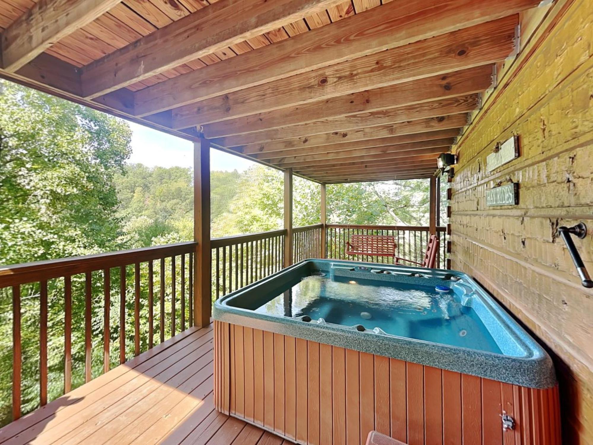 Lazy Cub Lodge, 3 Bedrooms, Pool Table, Hot Tub, WiFi, Sleeps 10 Pigeon Forge Buitenkant foto