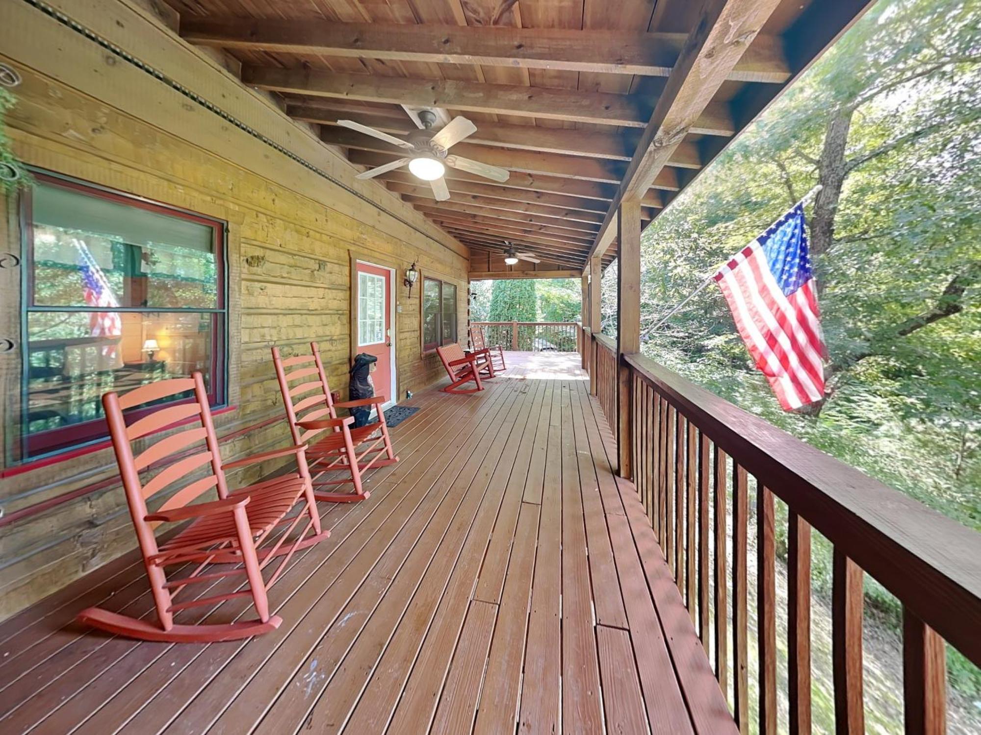 Lazy Cub Lodge, 3 Bedrooms, Pool Table, Hot Tub, WiFi, Sleeps 10 Pigeon Forge Buitenkant foto